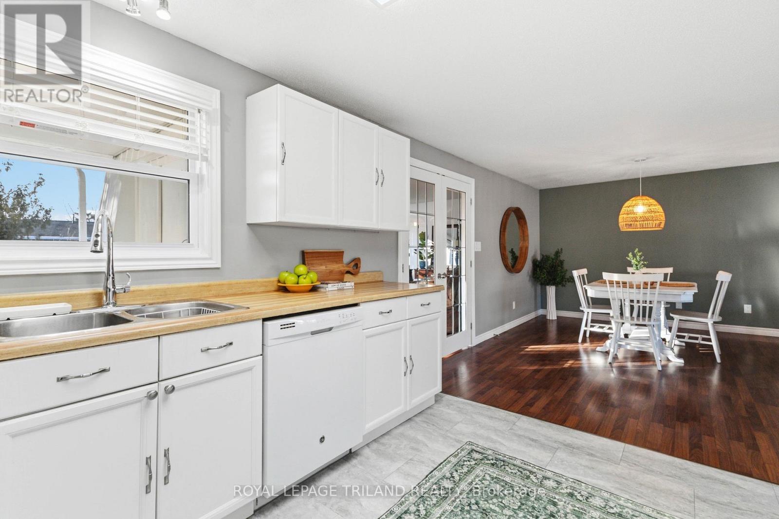 313 Pinetree Lane, South Huron, Ontario  N0M 1T0 - Photo 22 - X12881146