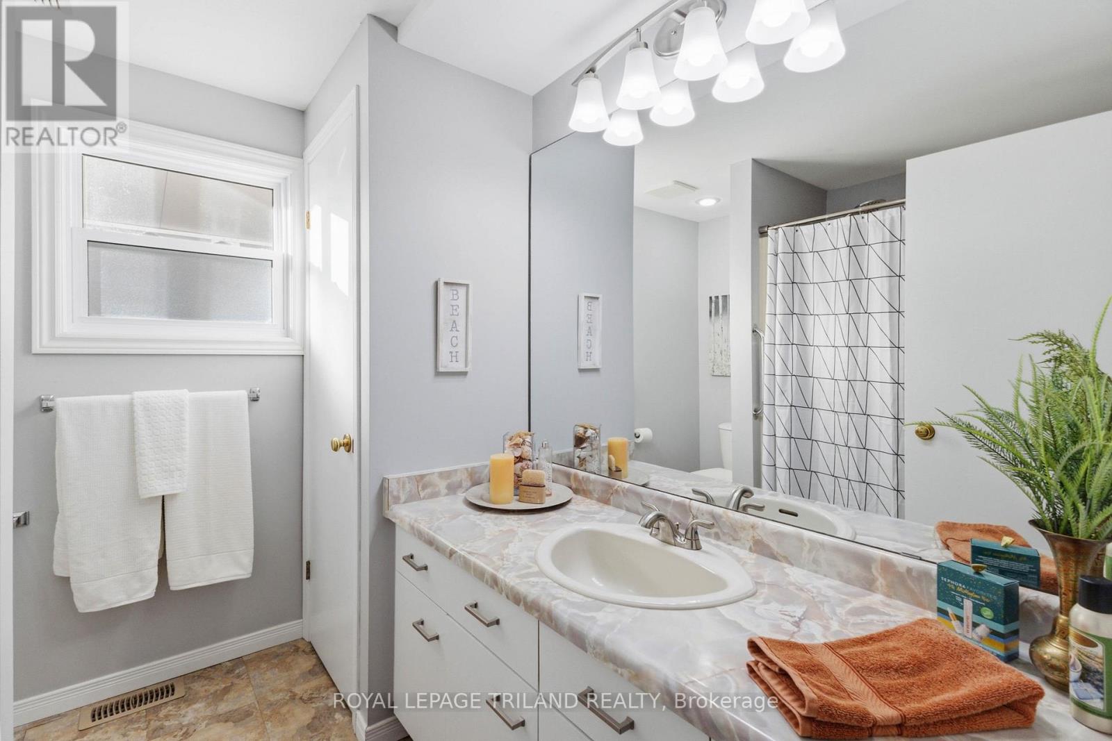 313 Pinetree Lane, South Huron, Ontario  N0M 1T0 - Photo 29 - X12881146