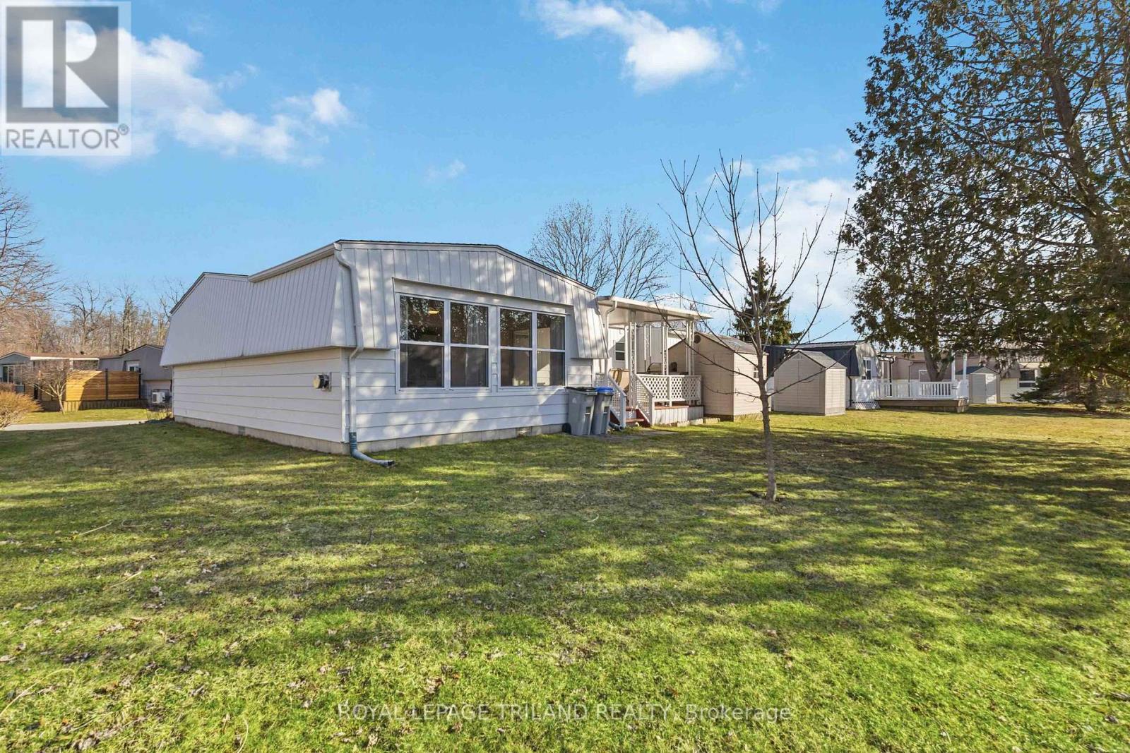 313 Pinetree Lane, South Huron, Ontario  N0M 1T0 - Photo 43 - X12881146