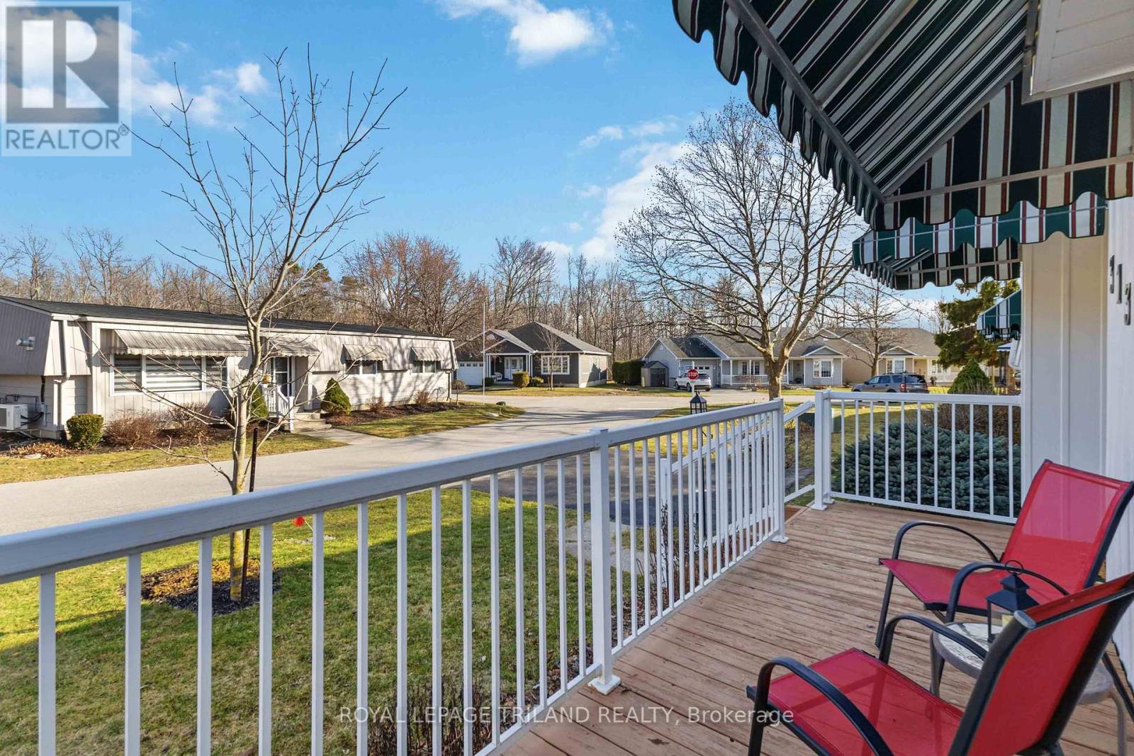 313 Pinetree Lane, South Huron, Ontario  N0M 1T0 - Photo 6 - X12881146