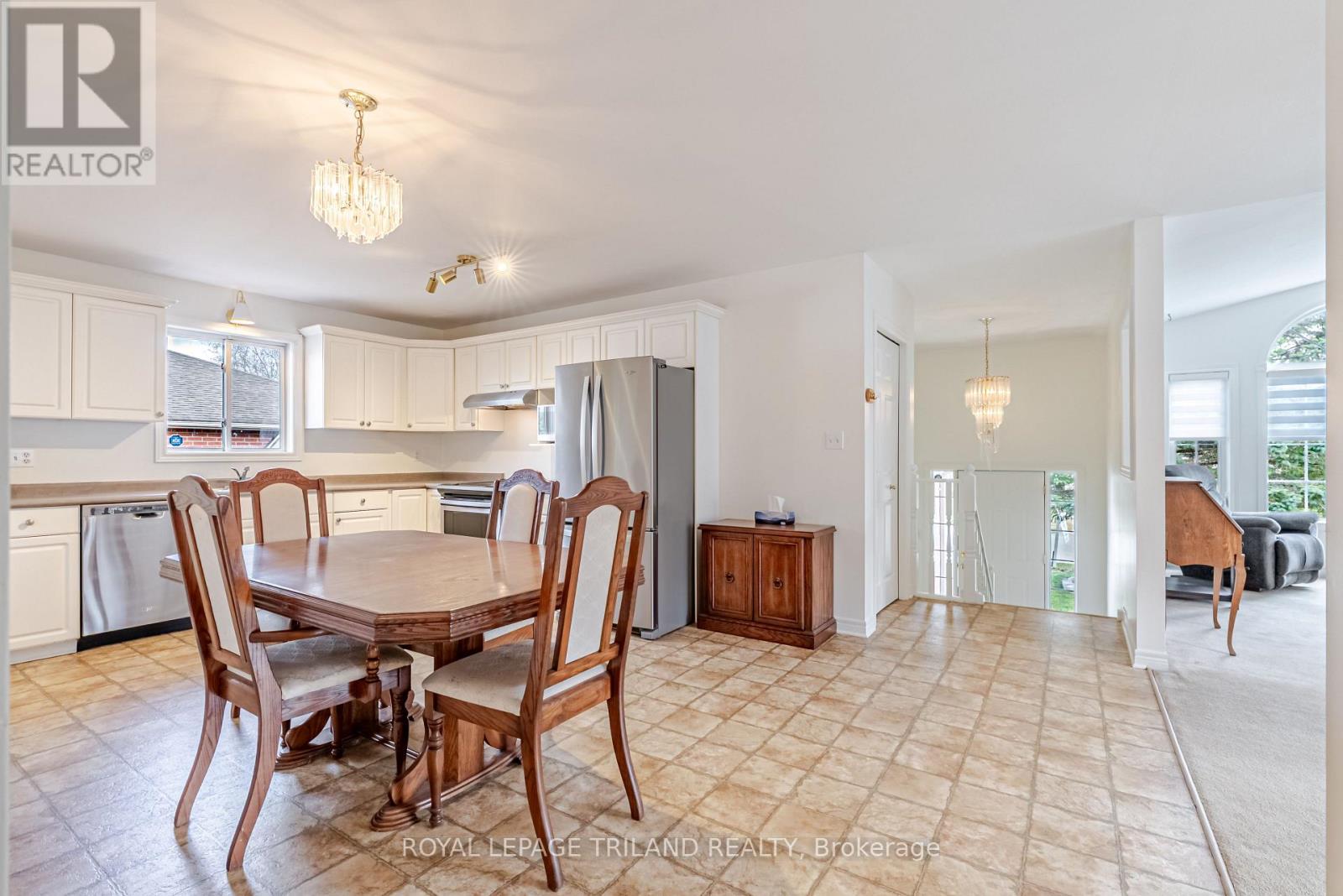 14 Amber Drive, Thames Centre, Ontario  N0L 1G1 - Photo 11 - X12881182