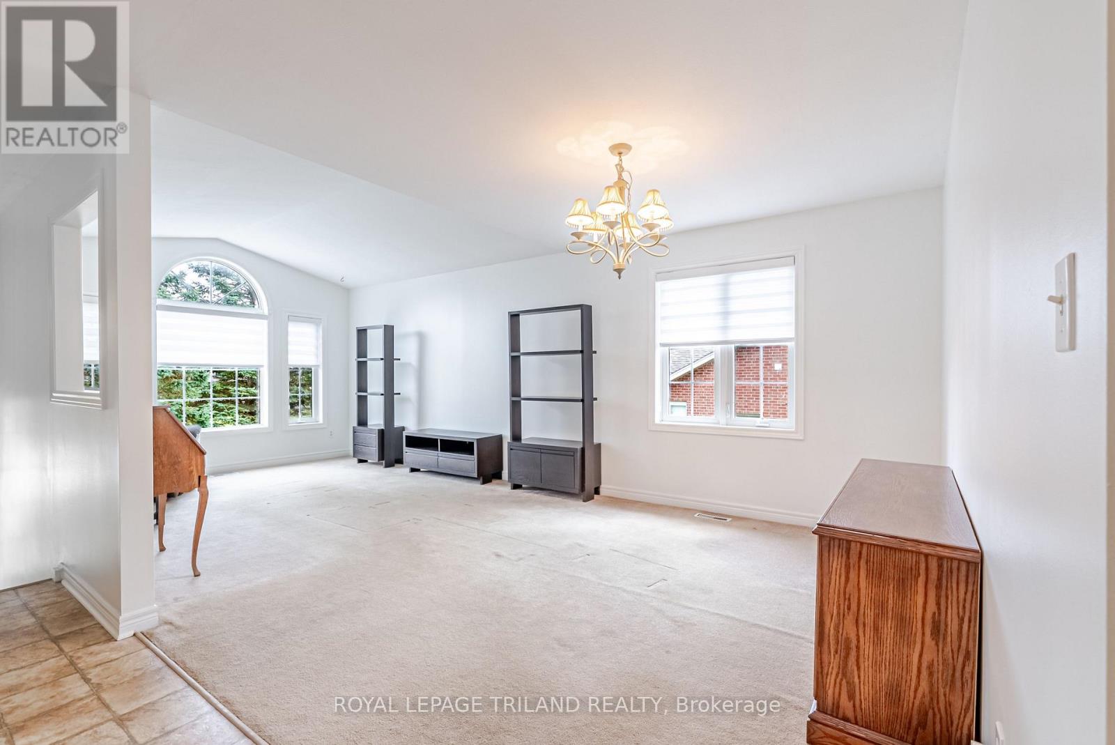 14 Amber Drive, Thames Centre, Ontario  N0L 1G1 - Photo 17 - X12881182