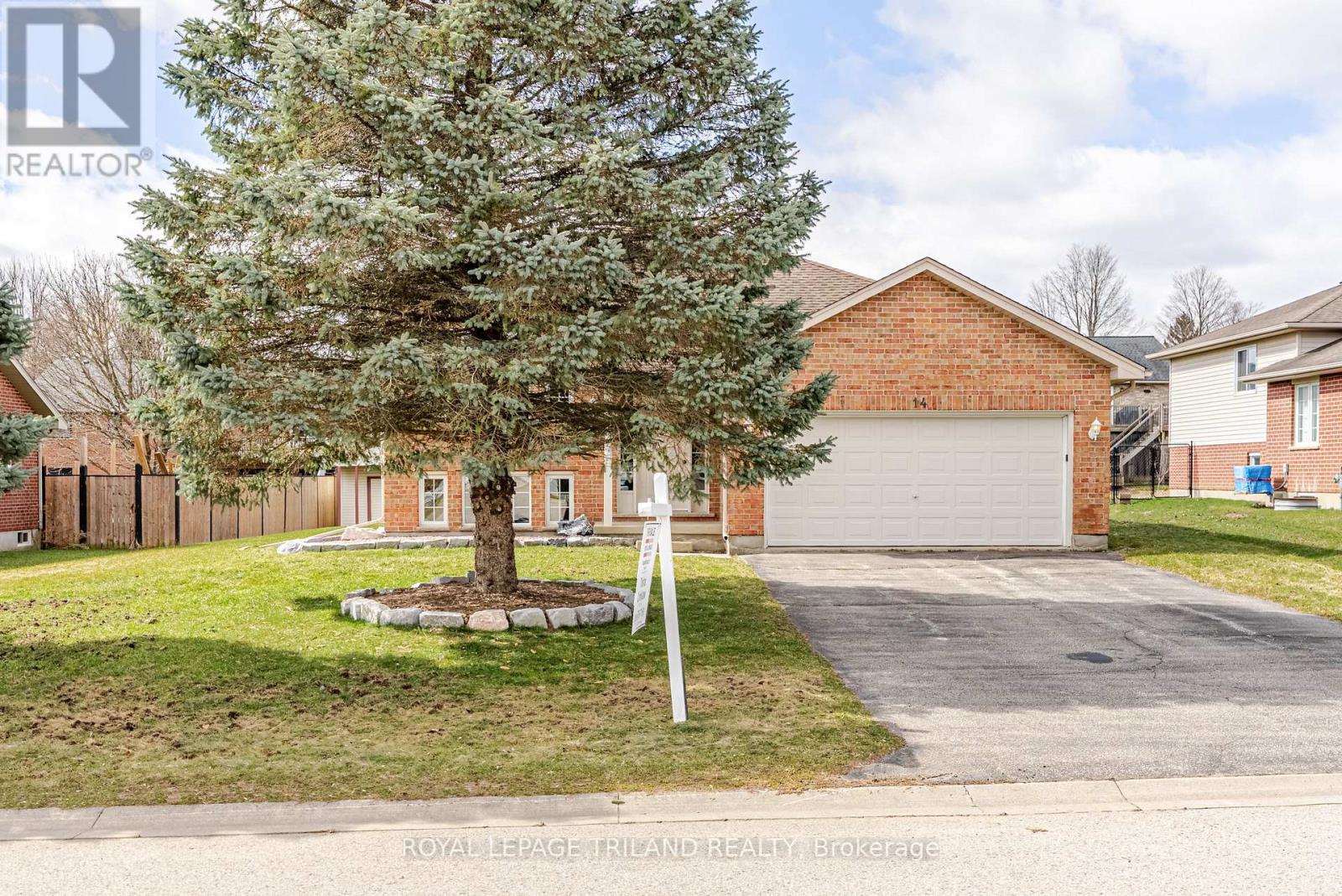 14 Amber Drive, Thames Centre, Ontario  N0L 1G1 - Photo 5 - X12881182
