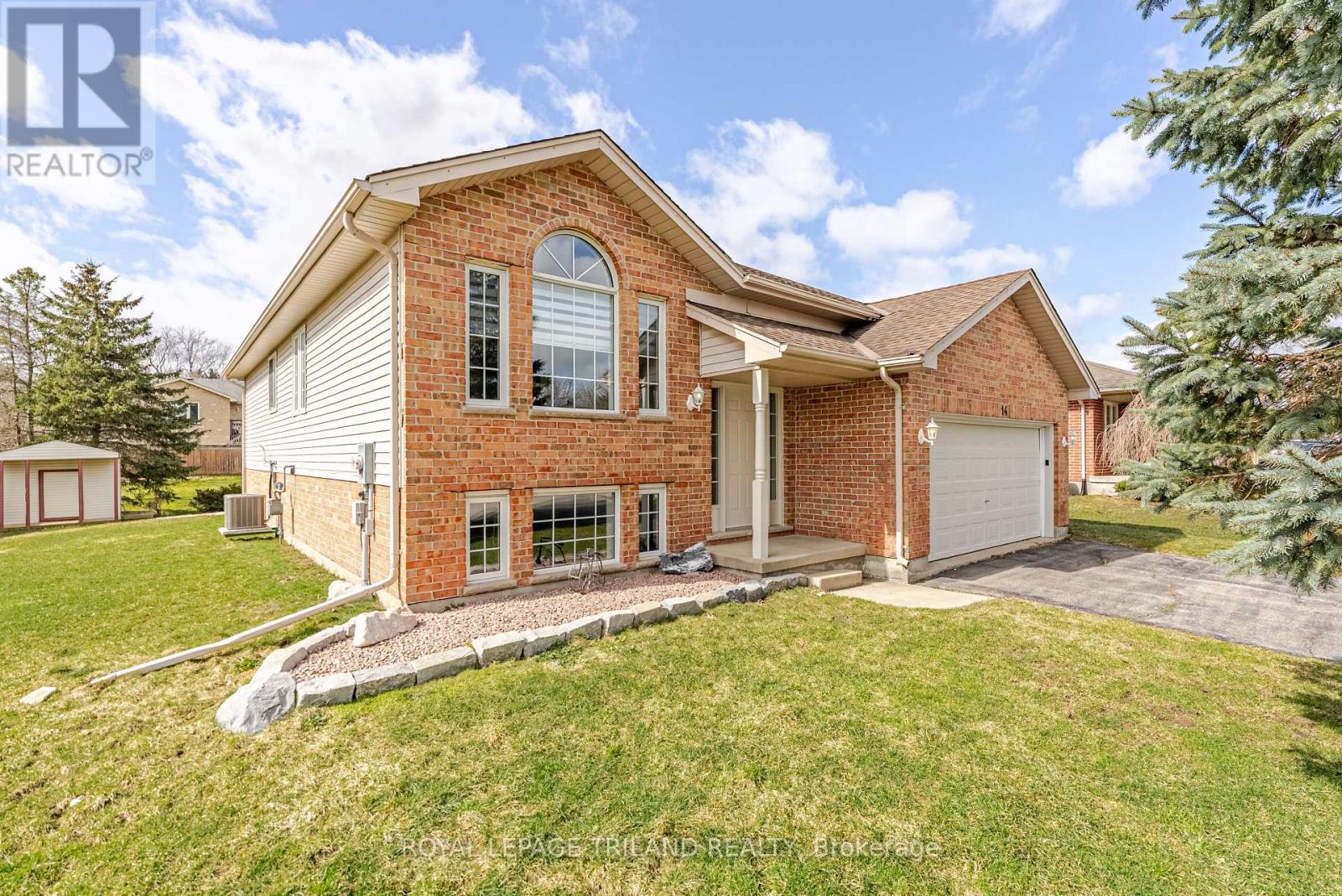 14 Amber Drive, Thames Centre, Ontario  N0L 1G1 - Photo 6 - X12881182
