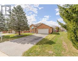 14 AMBER DRIVE, Thames Centre, Ontario