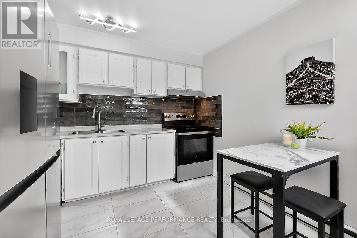 42 Compata Way, Ottawa, Ontario  K1B 4W9 - Photo 13 - X12881084