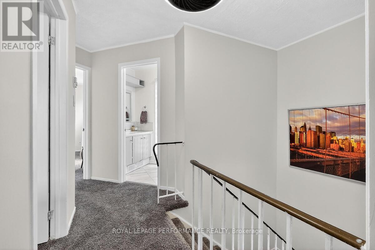 42 Compata Way, Ottawa, Ontario  K1B 4W9 - Photo 18 - X12881084