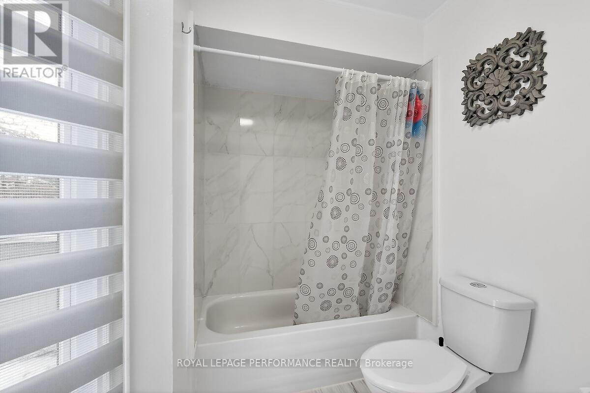 42 Compata Way, Ottawa, Ontario  K1B 4W9 - Photo 29 - X12881084