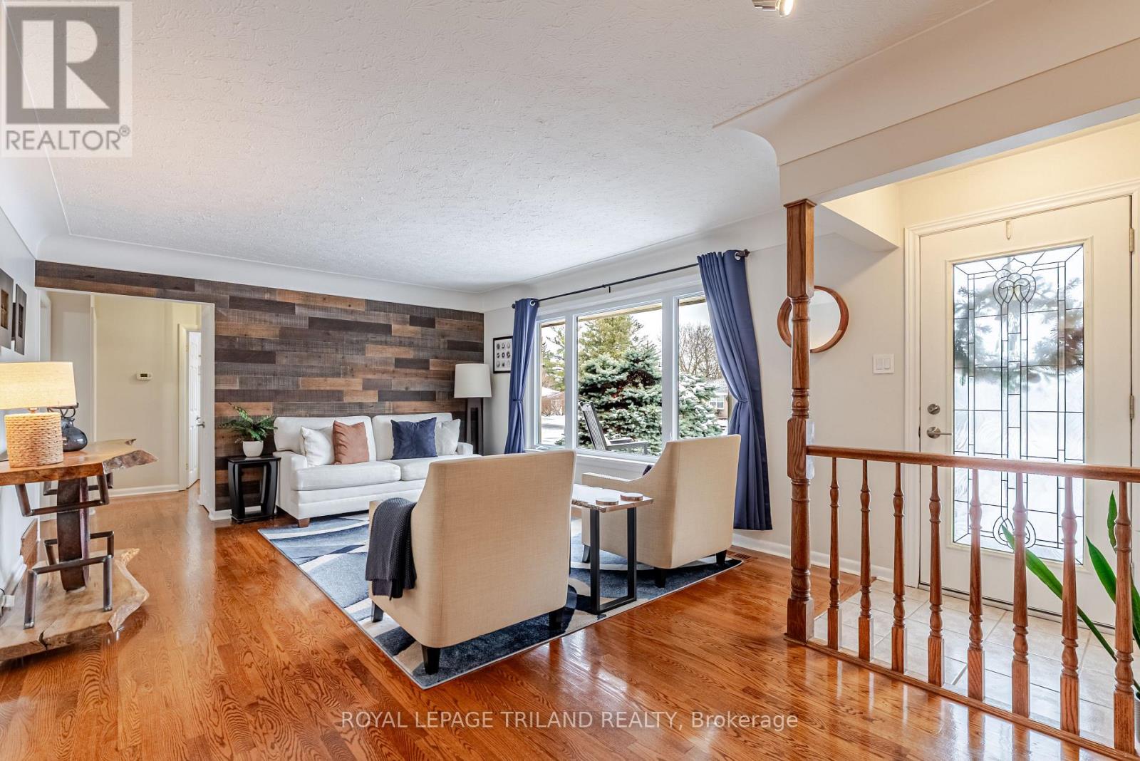 Photo 8 of 50 for 231 Thames Crescent