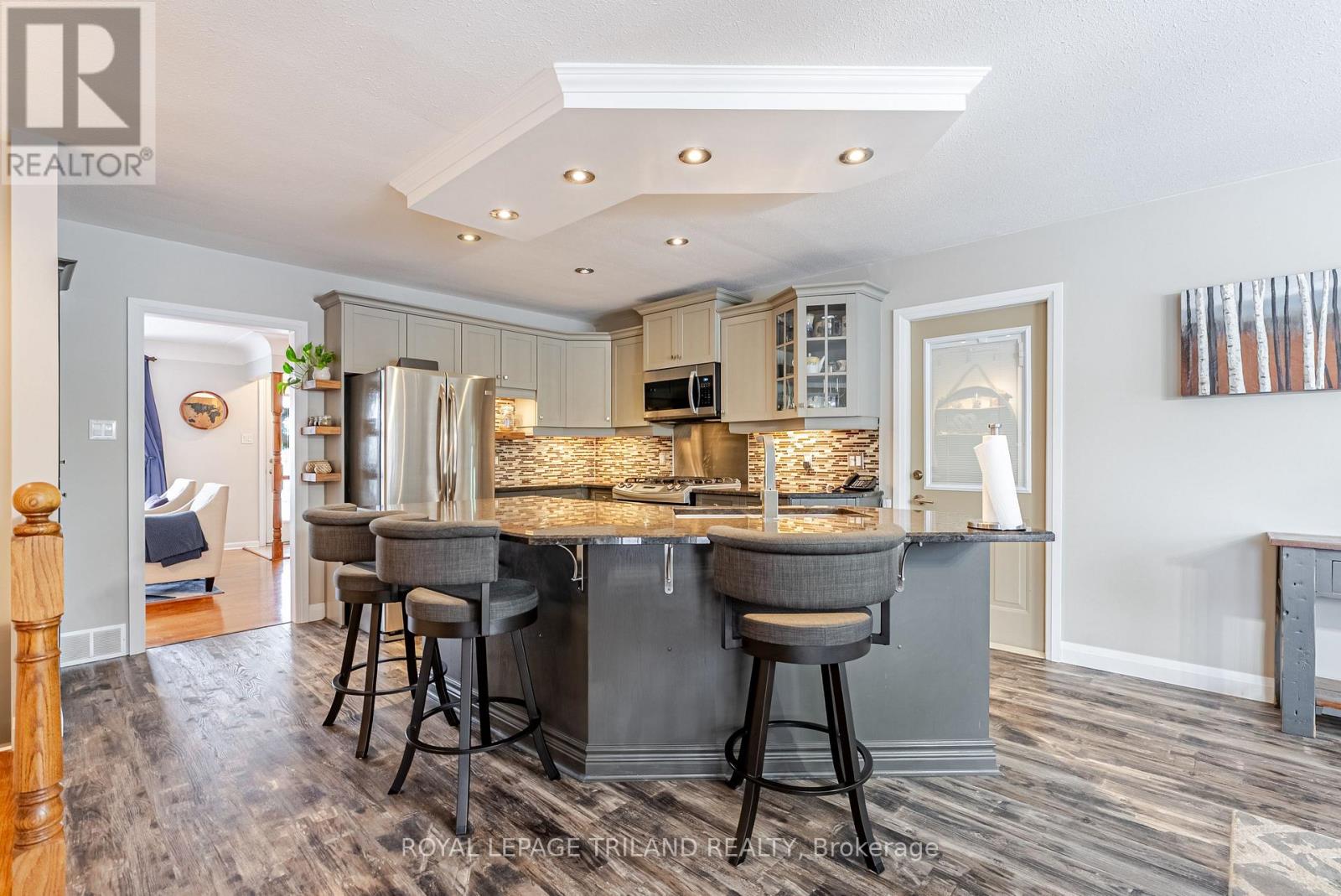 231 Thames Crescent, Thames Centre, Ontario  N0L 1G0 - Photo 13 - X12710854