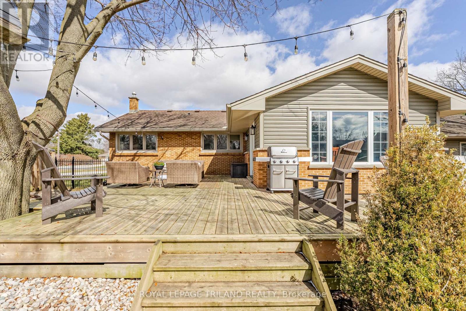 231 Thames Crescent, Thames Centre, Ontario  N0L 1G0 - Photo 40 - X12710854