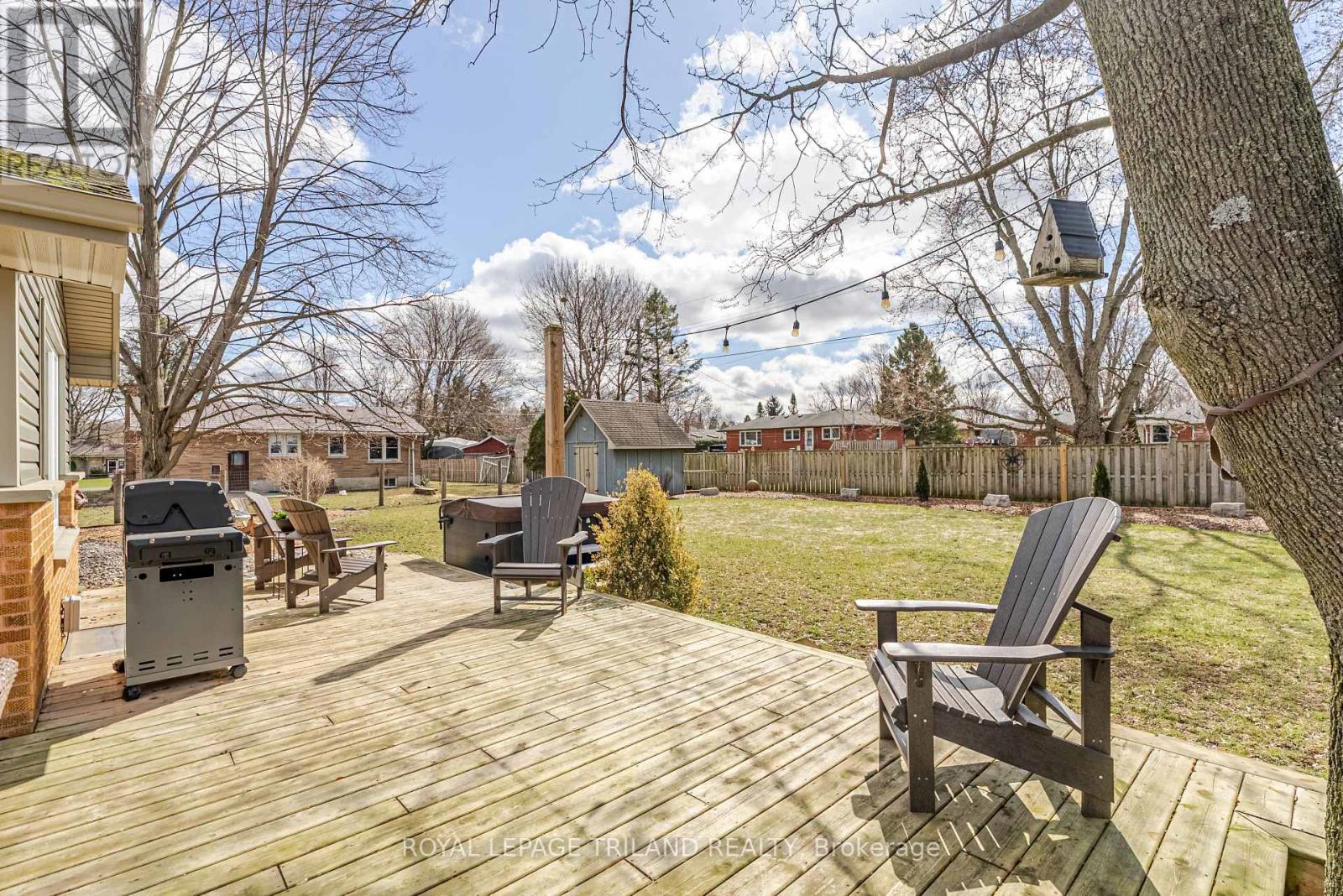 231 Thames Crescent, Thames Centre, Ontario  N0L 1G0 - Photo 44 - X12710854