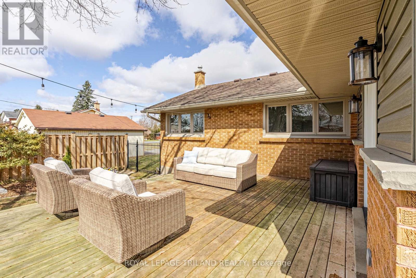 231 Thames Crescent, Thames Centre, Ontario  N0L 1G0 - Photo 42 - X12710854