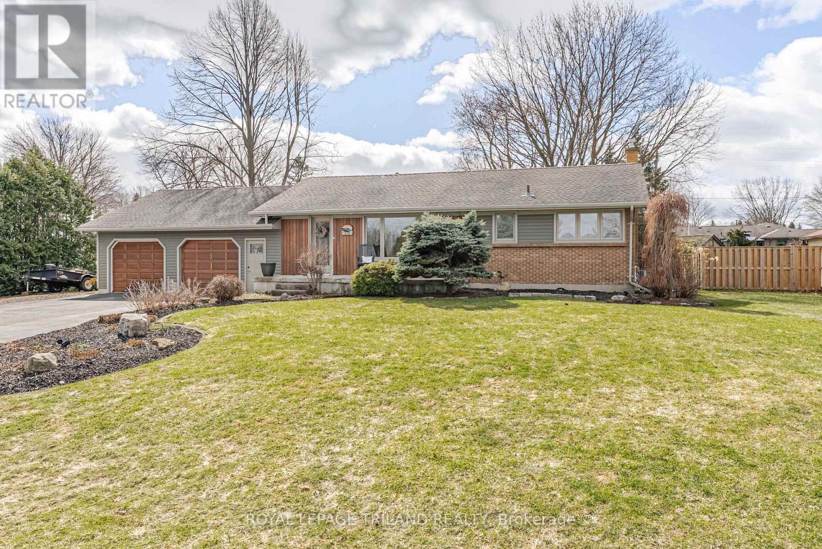 231 Thames Crescent, Thames Centre, Ontario  N0L 1G0 - Photo 5 - X12710854