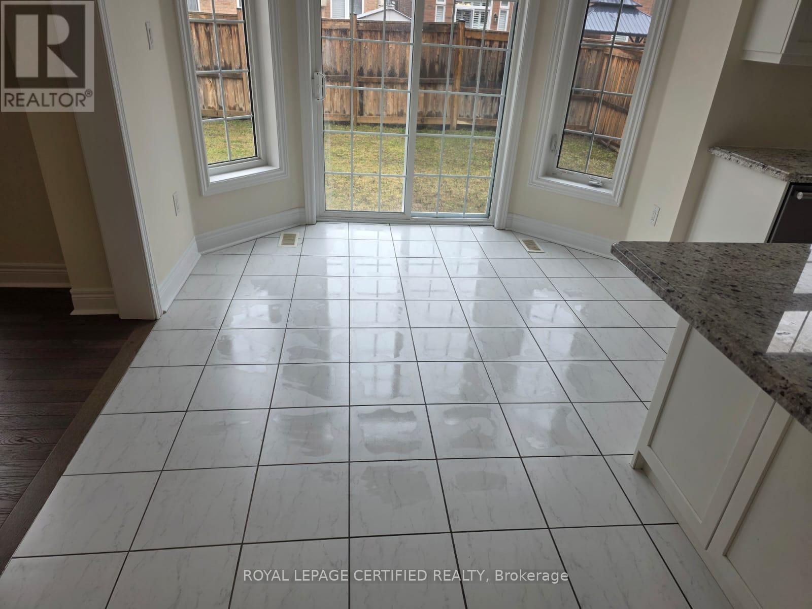 15151 Danby Road, Halton Hills, Ontario  L7G 0H6 - Photo 12 - W12873468