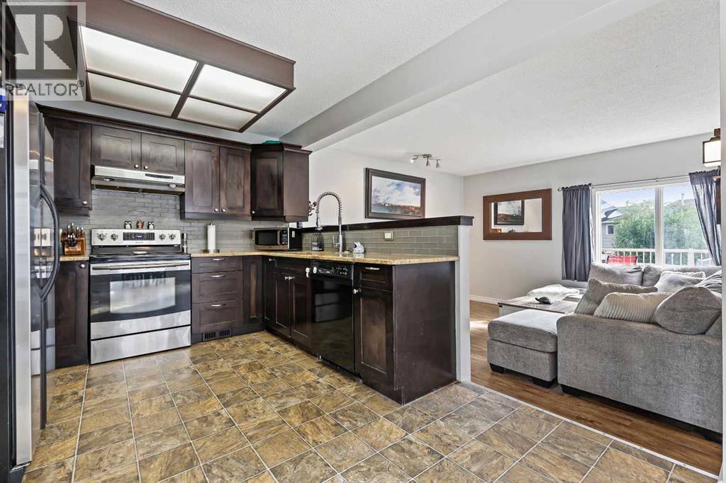 32 Millrise Crescent Sw, Calgary, Alberta  T2Y 2H6 - Photo 15 - A2293264