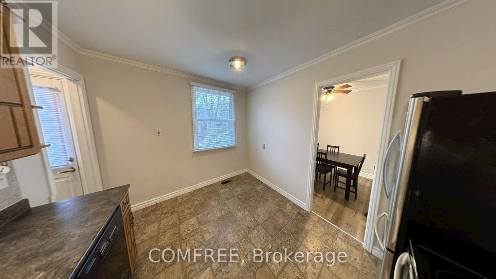 Photo 8 of 26 for 20 Lynngate Court