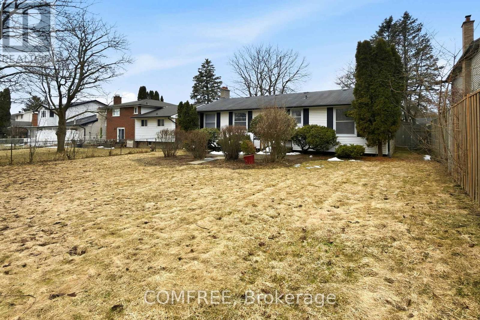 20 Lynngate Court, London South, Ontario  N6K 1S4 - Photo 2 - X12876330