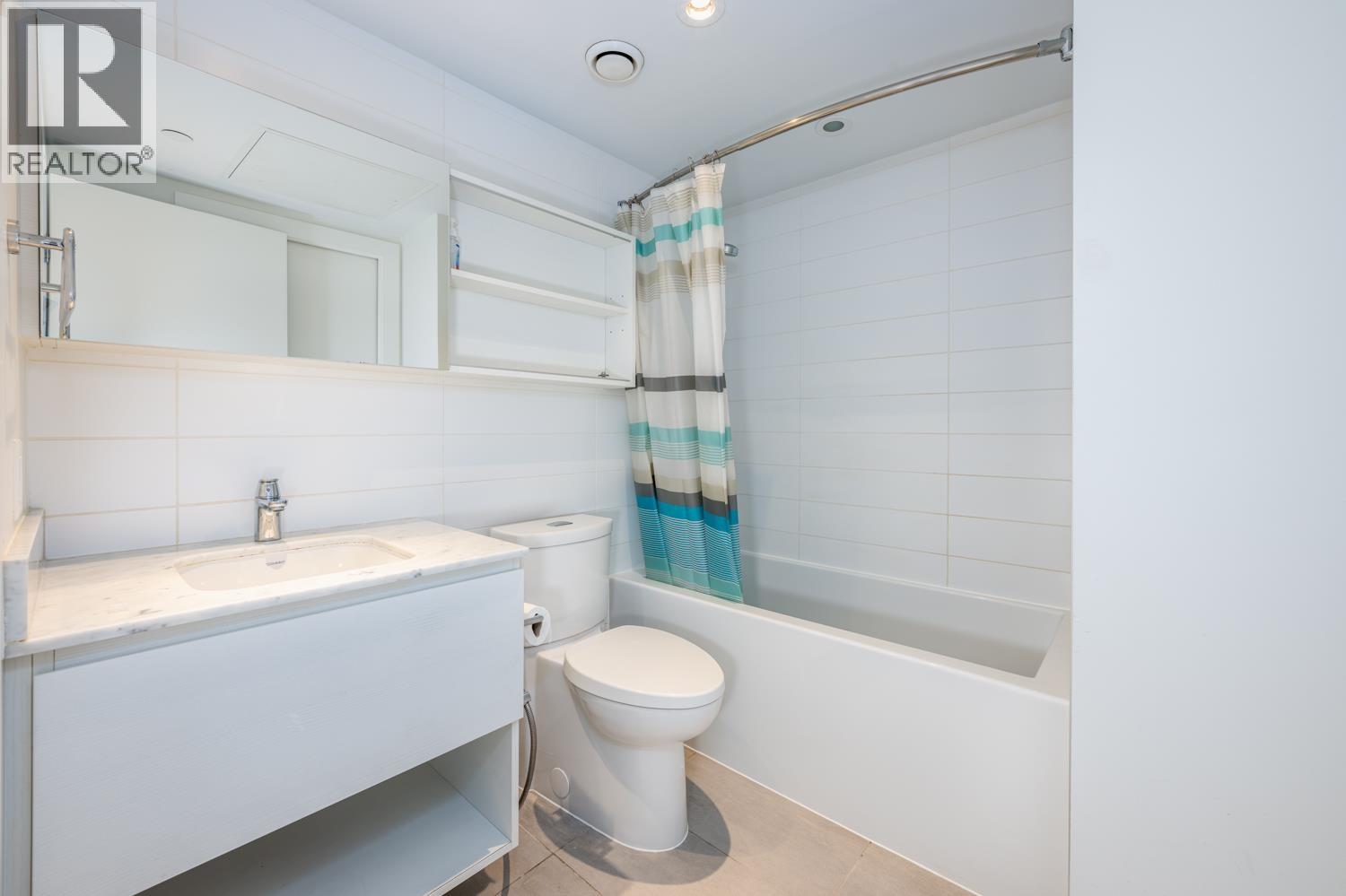 1005 988 Quayside Drive, New Westminster, British Columbia  V3M 0L5 - Photo 13 - R3099528