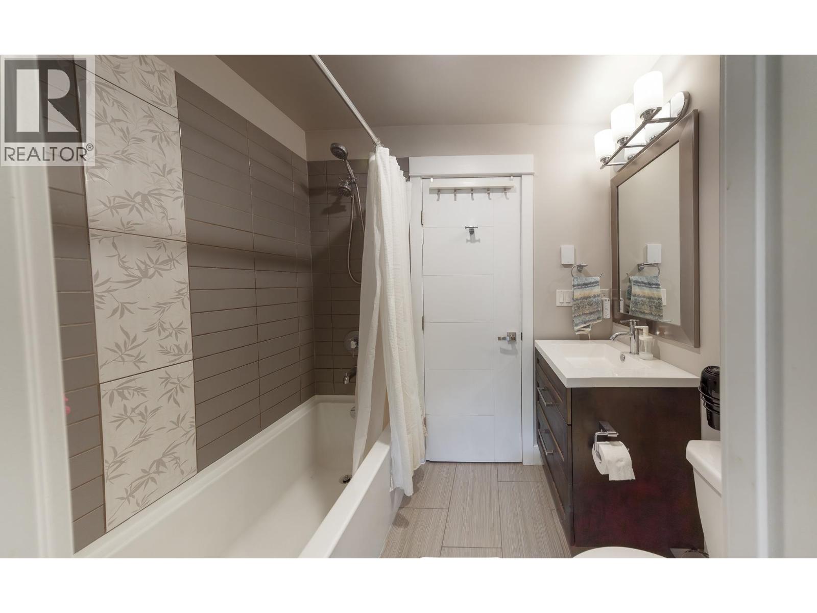 202 2495 Wilson Avenue, Port Coquitlam, British Columbia  V3C 0E4 - Photo 8 - R3099536