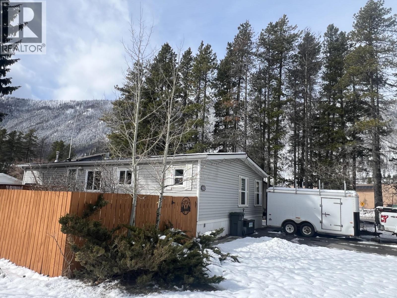 371 Red Cedar Crescent, Sparwood, British Columbia