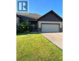 804 Fairway Boulevard, Cardston, Alberta