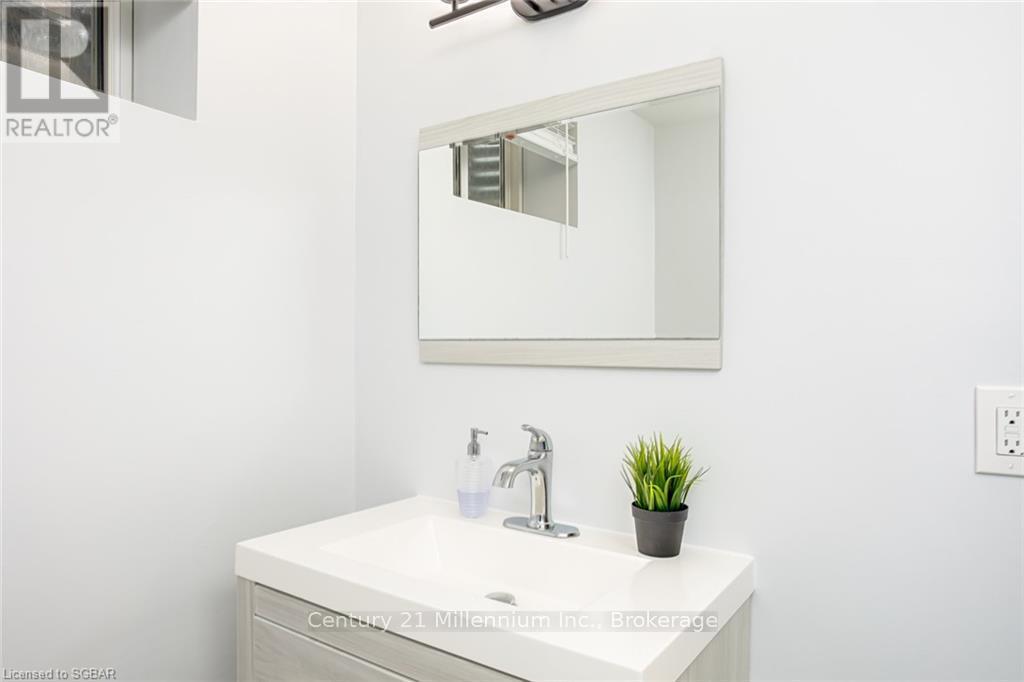 102 Liisa's Lane, Blue Mountains, Ontario  L9Y 3Z2 - Photo 33 - X12881190