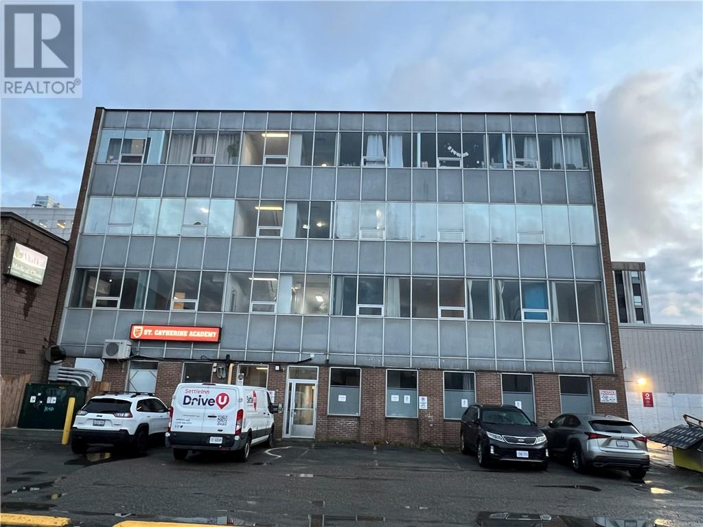 124 Cedar Street, Sudbury, Ontario  P3E 1B4 - Photo 2 - 2126803