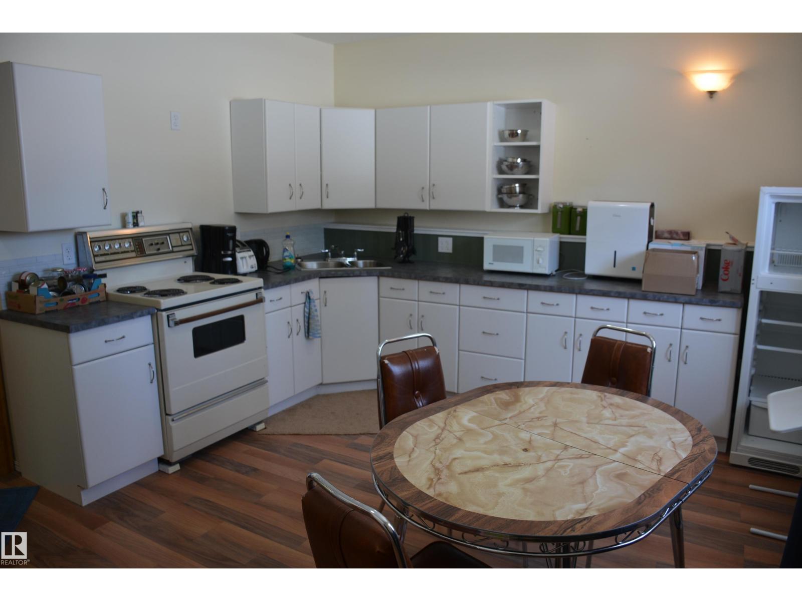 5110 50 St, Neerlandia, Alberta  T0G 1R0 - Photo 36 - E4477384