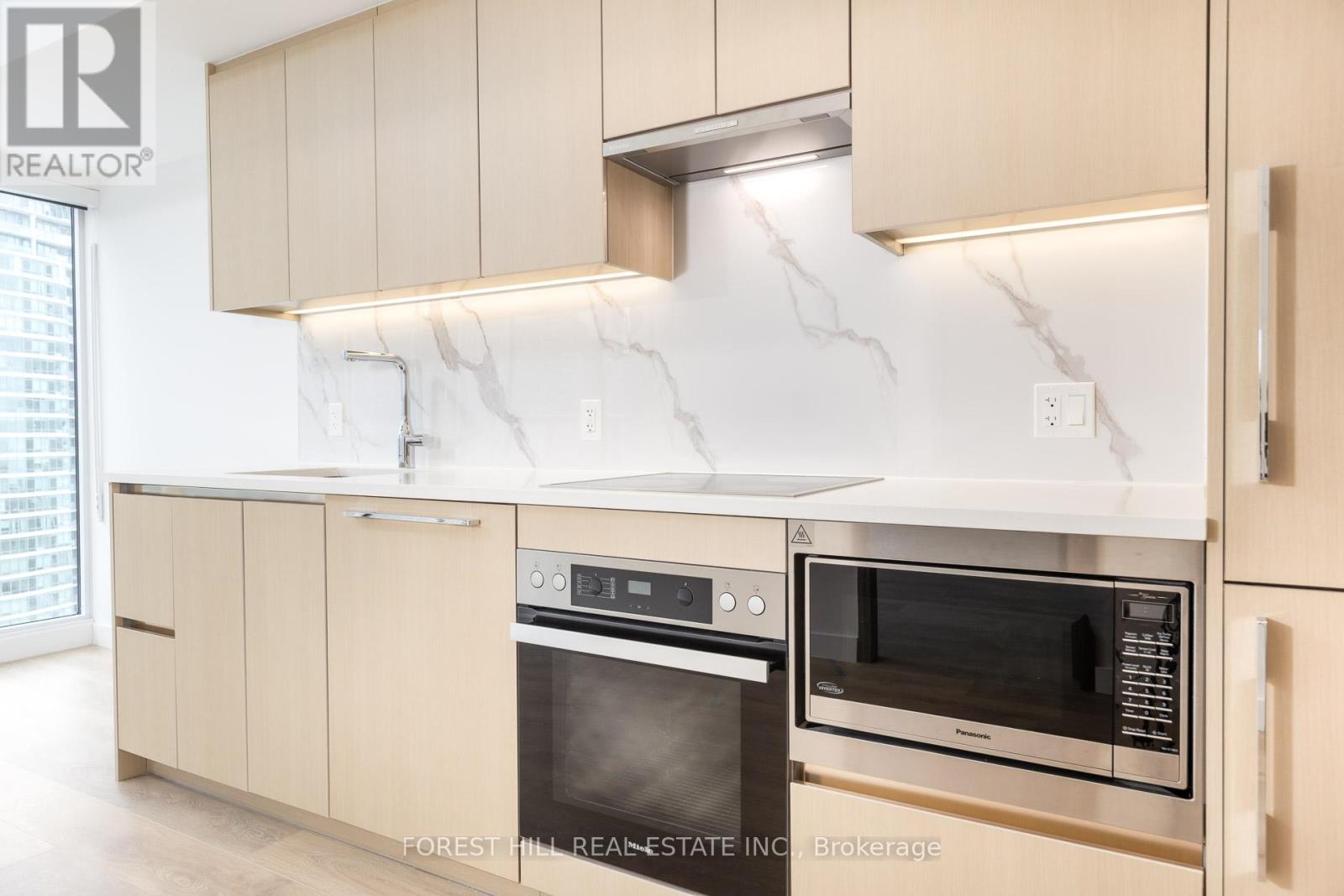 1701 - 1 Concord Cityplace Way, Toronto (Waterfront Communities), Ontario  M5V 0X3 - Photo 15 - C12881072