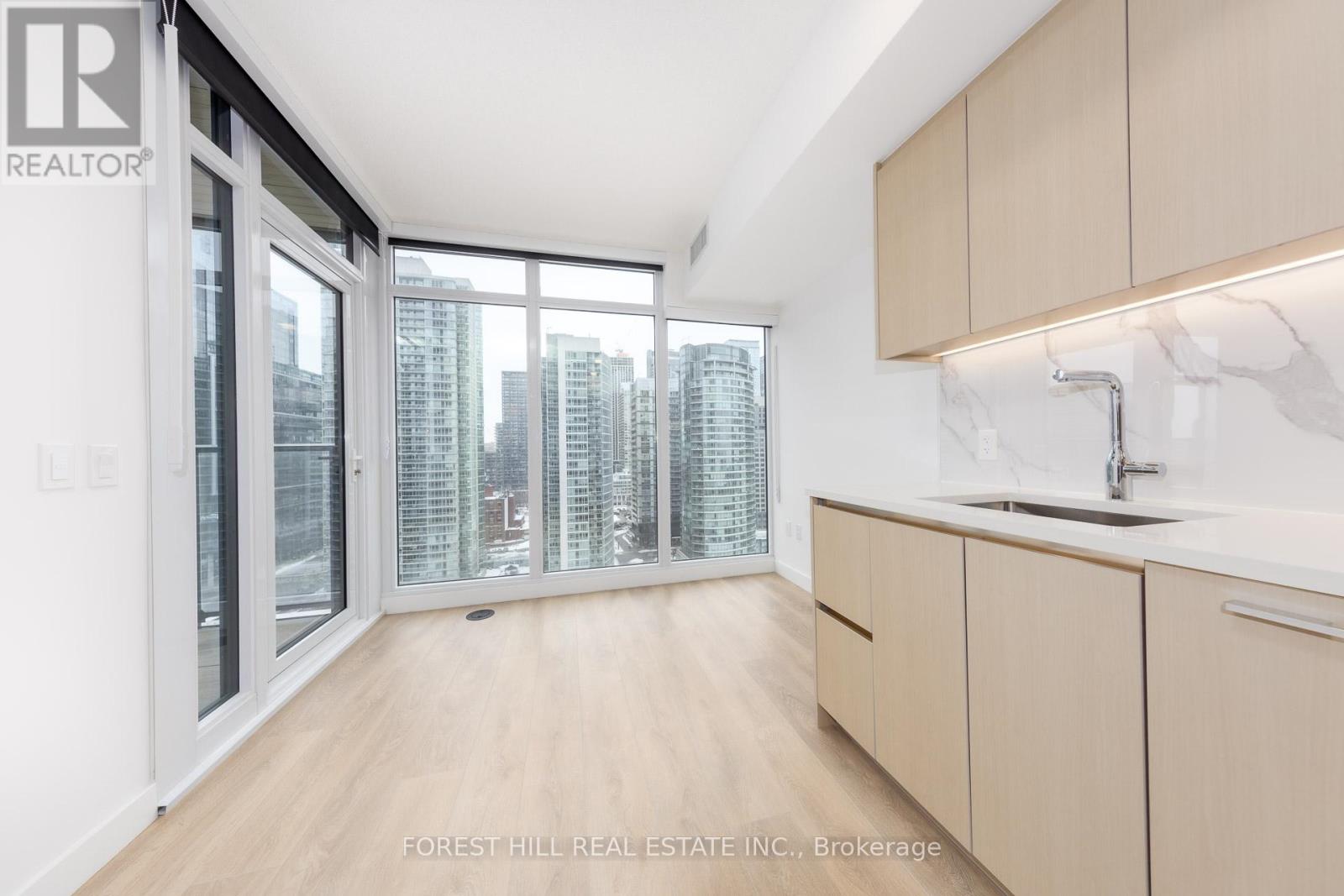 1701 - 1 Concord Cityplace Way, Toronto (Waterfront Communities), Ontario  M5V 0X3 - Photo 17 - C12881072