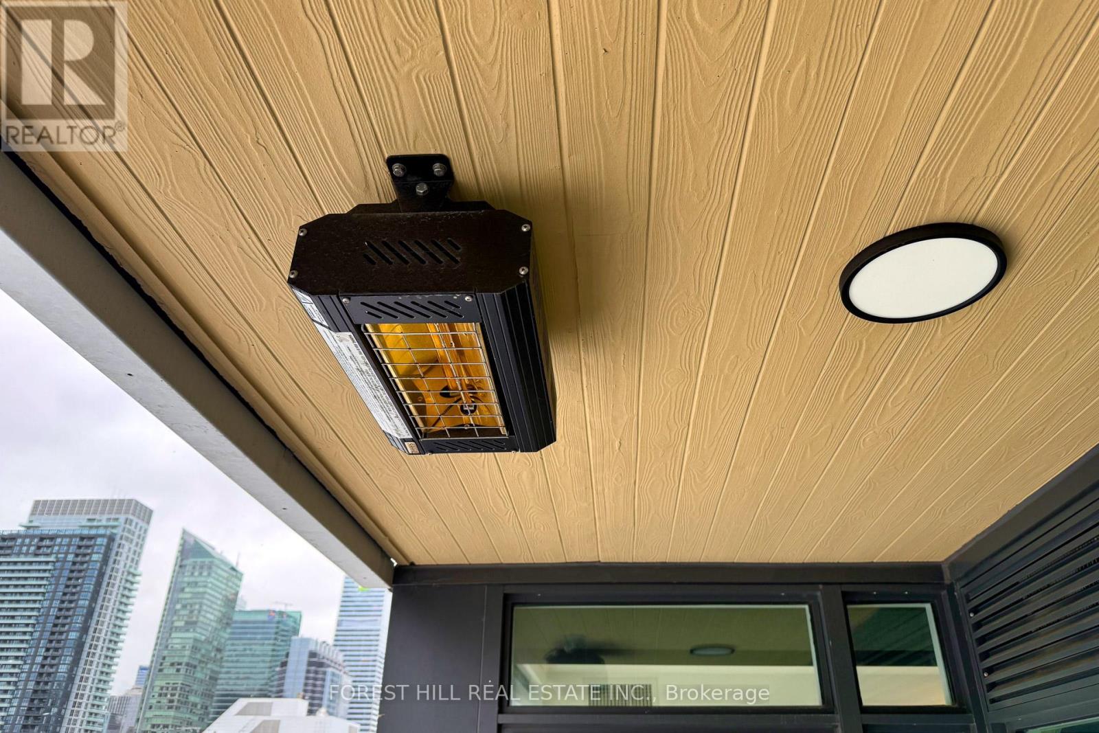 1701 - 1 Concord Cityplace Way, Toronto (Waterfront Communities), Ontario  M5V 0X3 - Photo 29 - C12881072