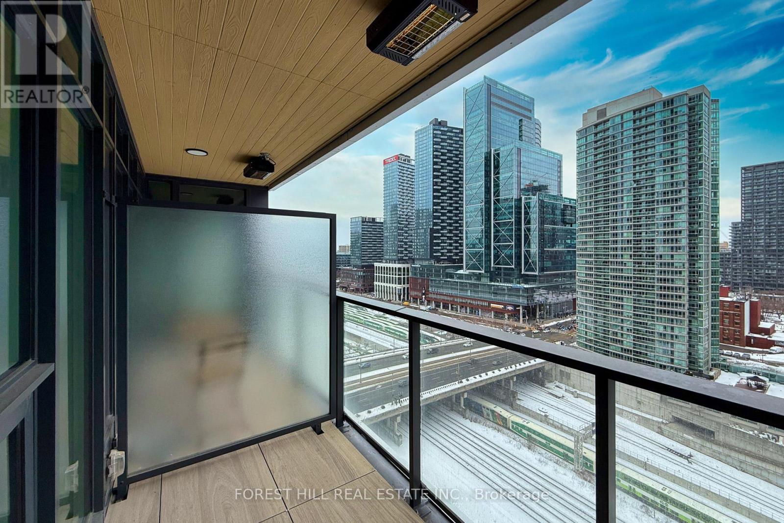 1701 - 1 Concord Cityplace Way, Toronto (Waterfront Communities), Ontario  M5V 0X3 - Photo 36 - C12881072