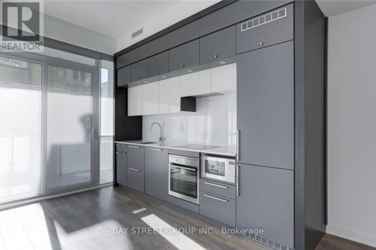 410 - 15 Grenville Street, Toronto (Bay Street Corridor), Ontario  M4Y 0B9 - Photo 4 - C12881094