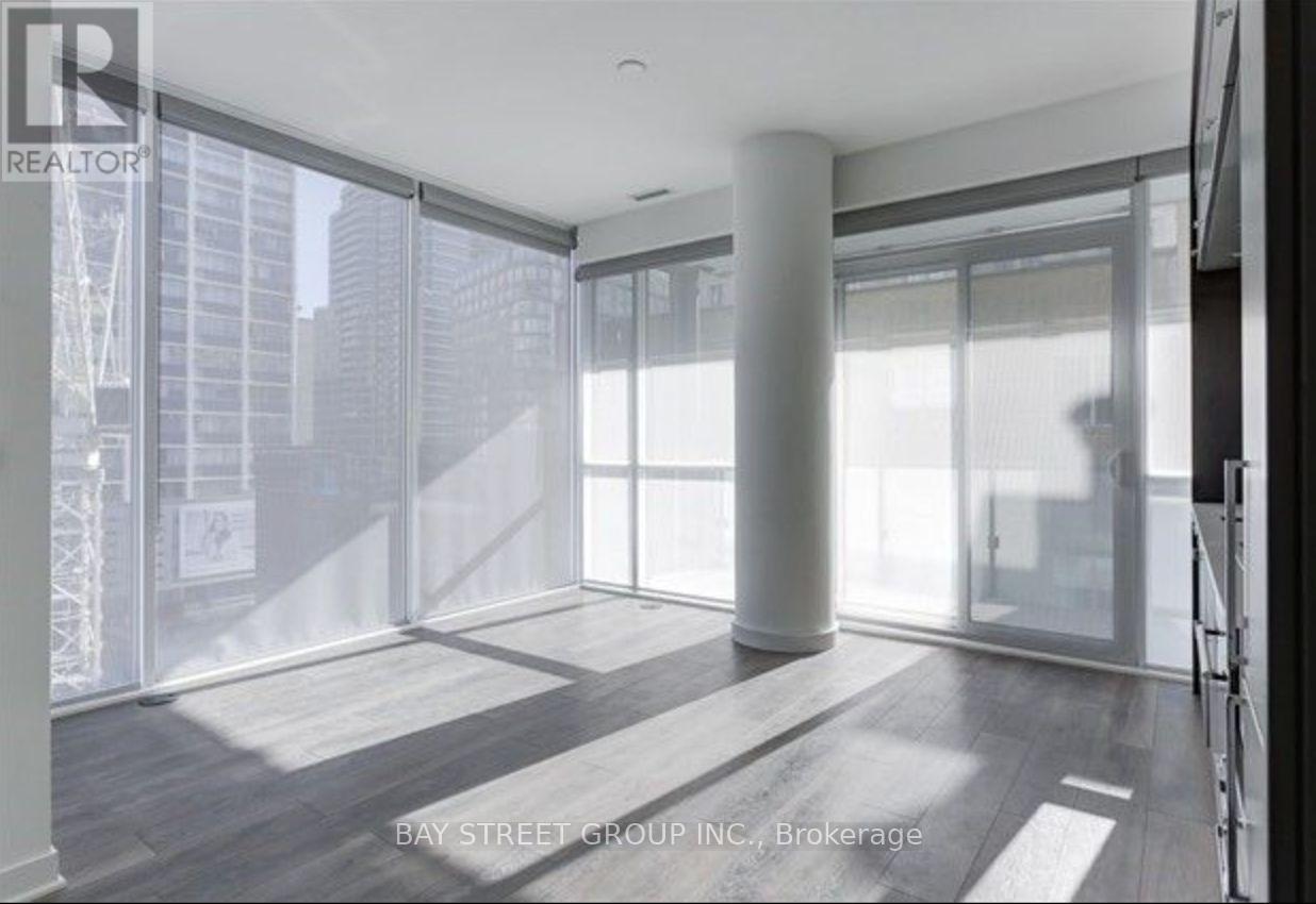 410 - 15 Grenville Street, Toronto (Bay Street Corridor), Ontario  M4Y 0B9 - Photo 6 - C12881094