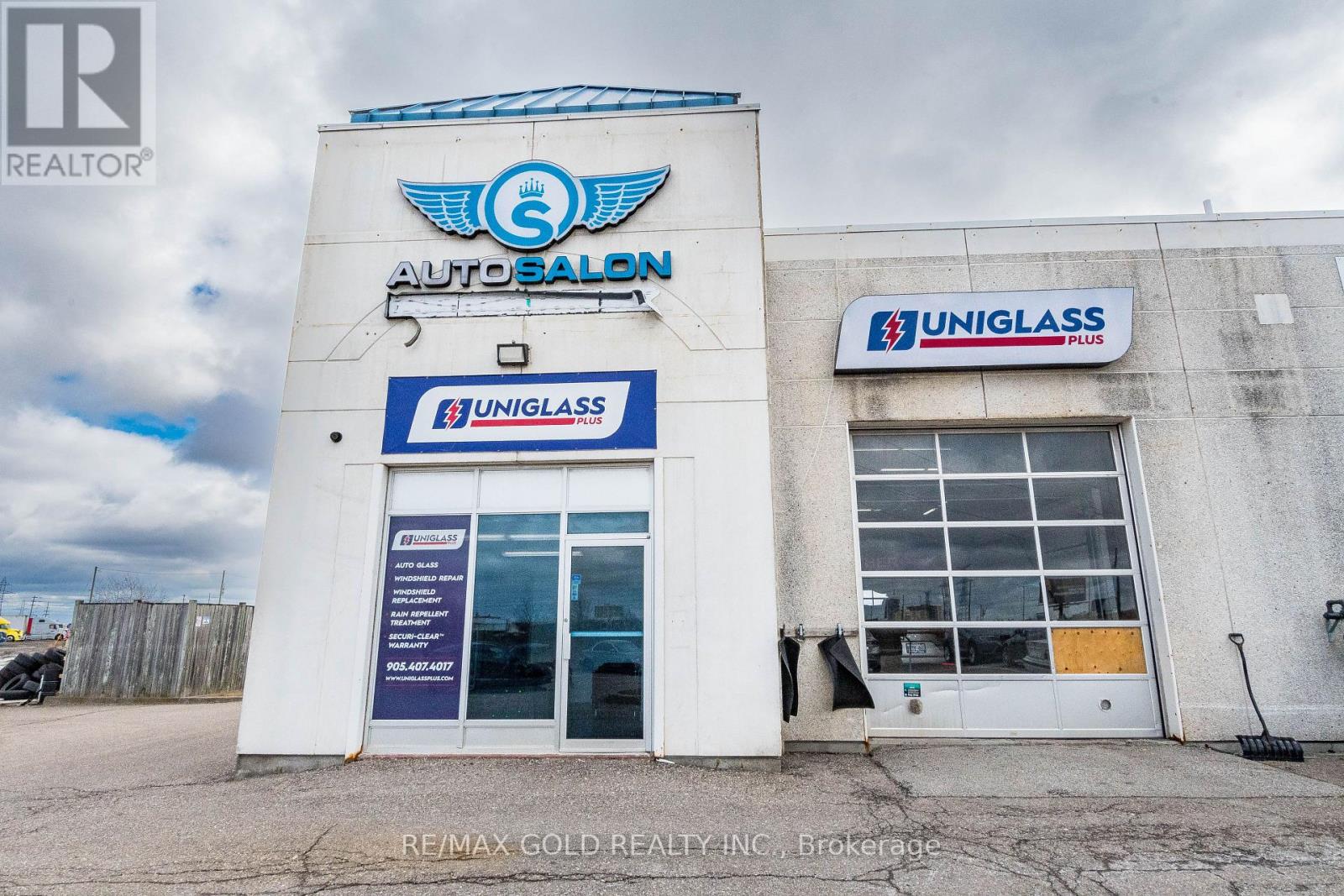 2 - 7091 Hurontario Street, Mississauga, Ontario  L5S 1Z8 - Photo 3 - W12872064