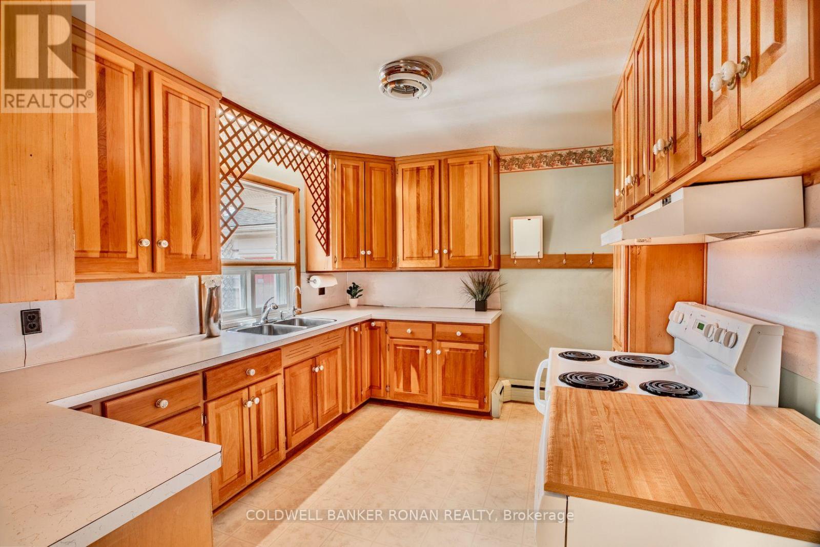 215 Albert Street W, New Tecumseth (Alliston), Ontario  L9R 1B6 - Photo 10 - N12881144