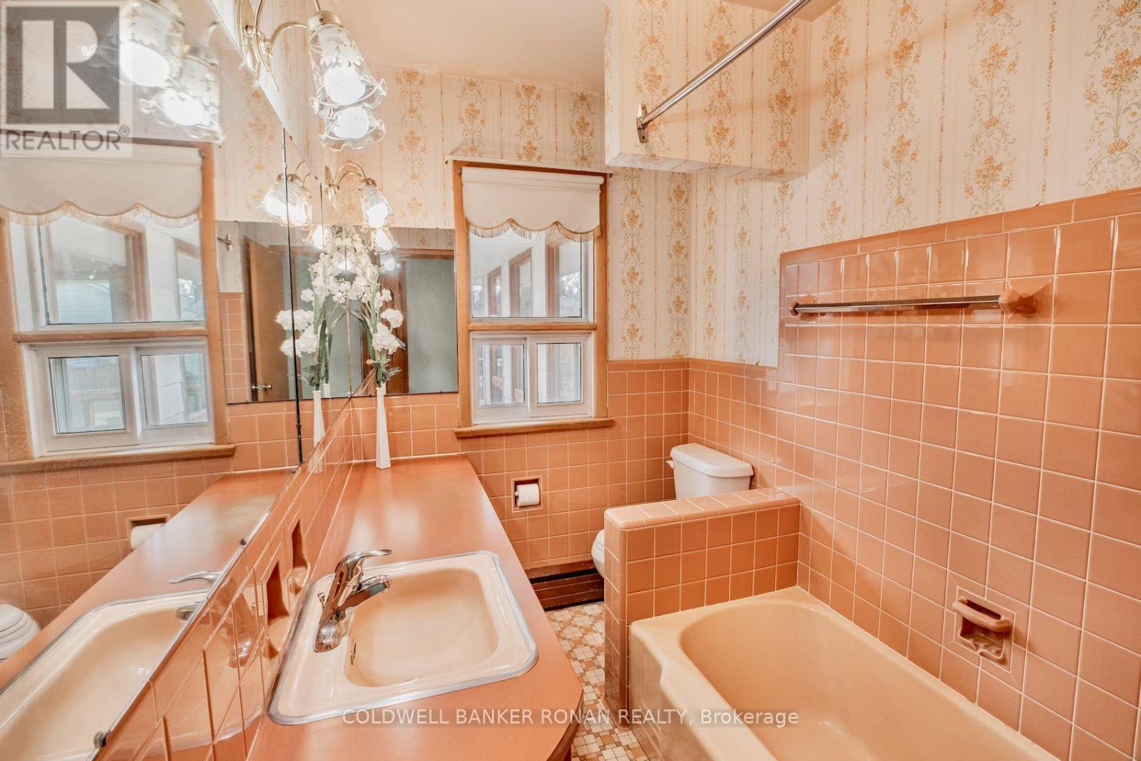 215 Albert Street W, New Tecumseth (Alliston), Ontario  L9R 1B6 - Photo 17 - N12881144