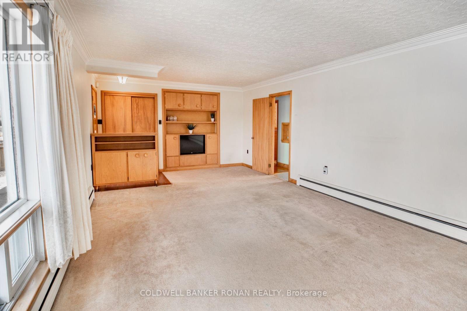 215 Albert Street W, New Tecumseth (Alliston), Ontario  L9R 1B6 - Photo 7 - N12881144