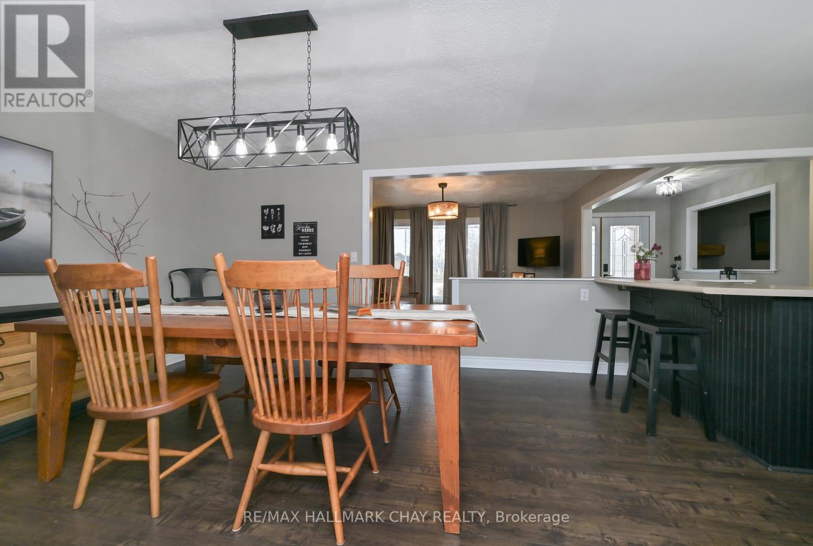 6439 20th Side Road, Essa, Ontario  L0M 1B0 - Photo 11 - N12881184