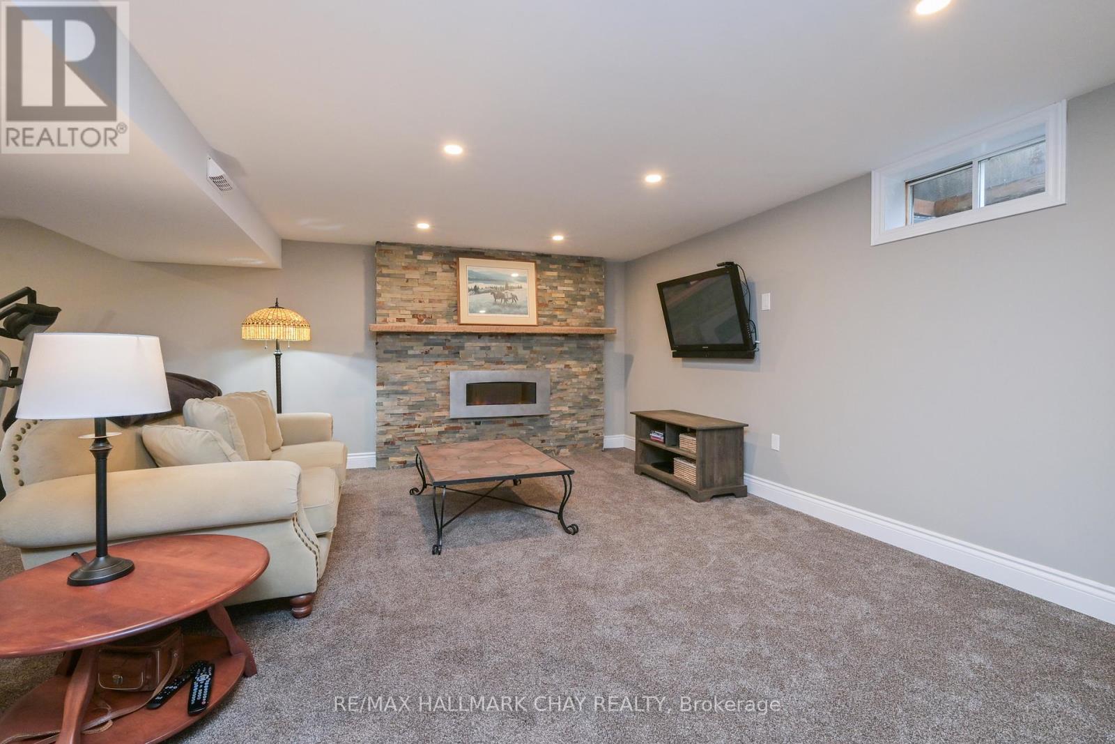 6439 20th Side Road, Essa, Ontario  L0M 1B0 - Photo 24 - N12881184