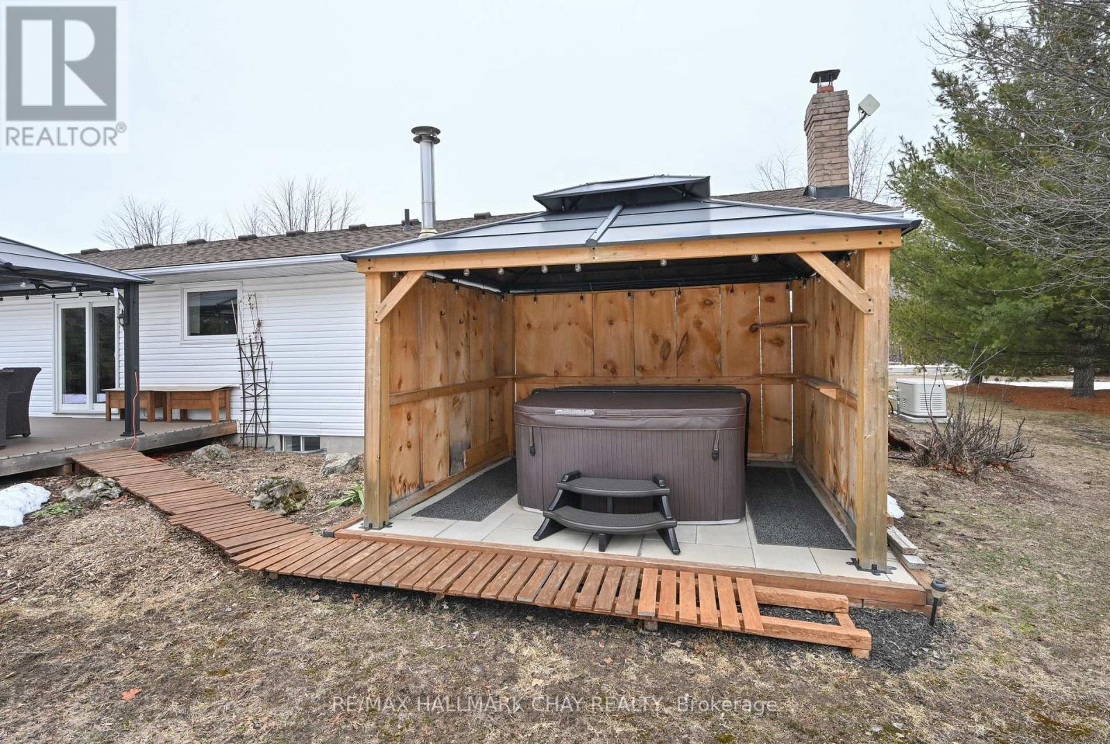 6439 20th Side Road, Essa, Ontario  L0M 1B0 - Photo 30 - N12881184