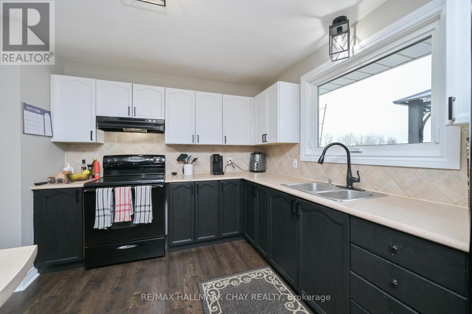 6439 20th Side Road, Essa, Ontario  L0M 1B0 - Photo 6 - N12881184