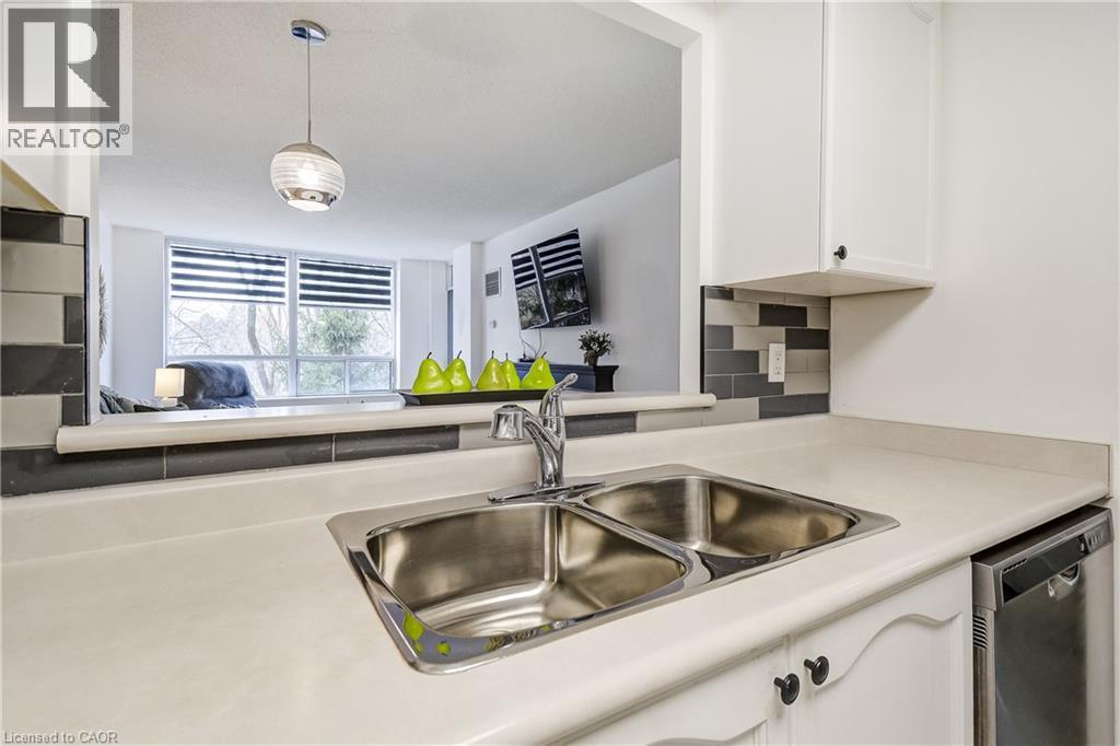 100 Burloak Drive Unit# 1409, Burlington, Ontario  L7L 6P6 - Photo 10 - 40803893