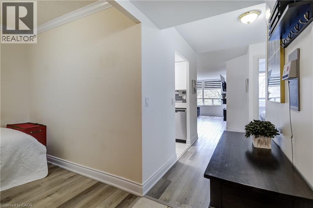 100 Burloak Drive Unit# 1409, Burlington, Ontario  L7L 6P6 - Photo 3 - 40803893