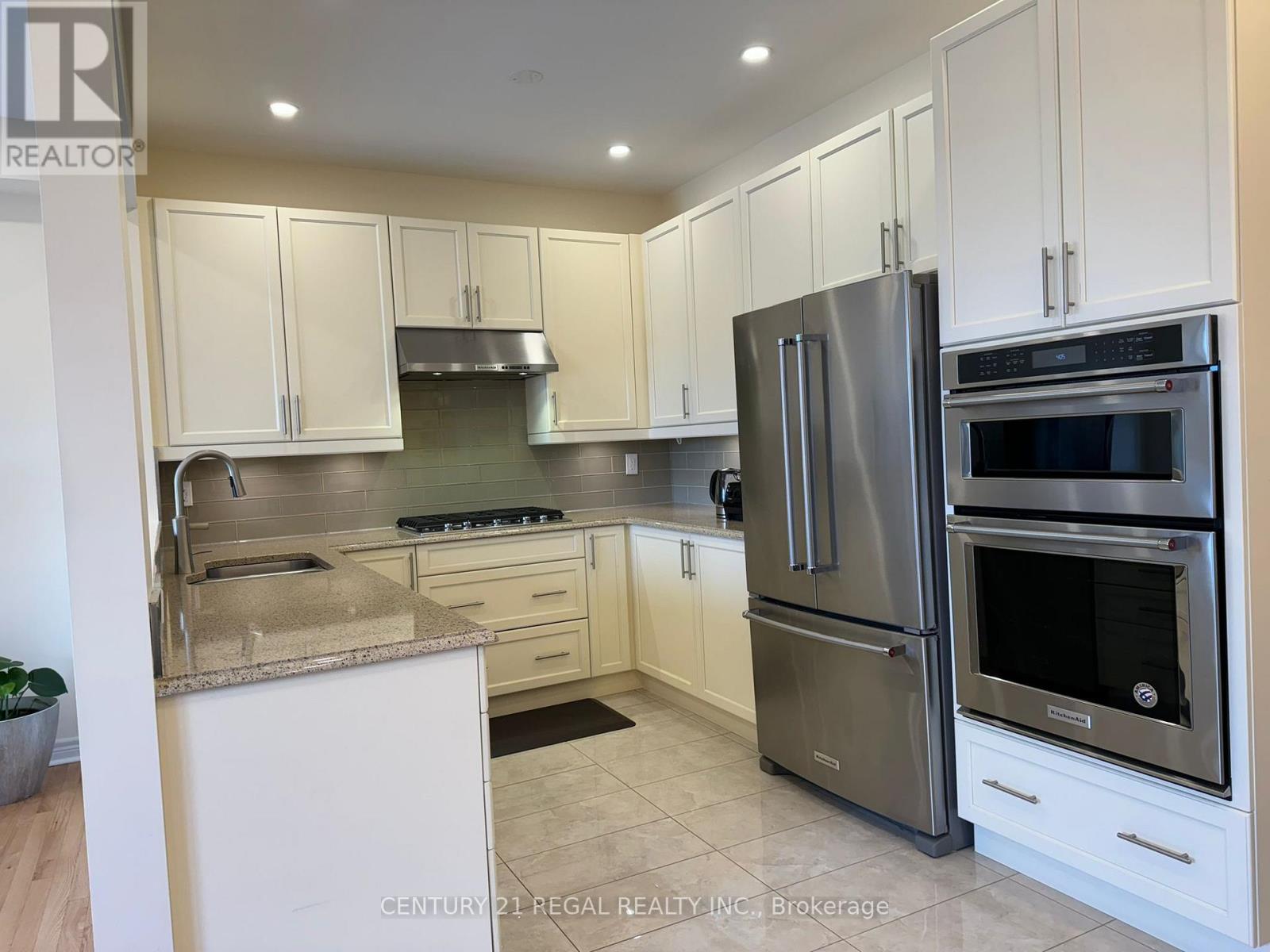 609 Mockridge Terrace, Milton (Ha Harrison), Ontario  L9T 8W2 - Photo 11 - W12881078