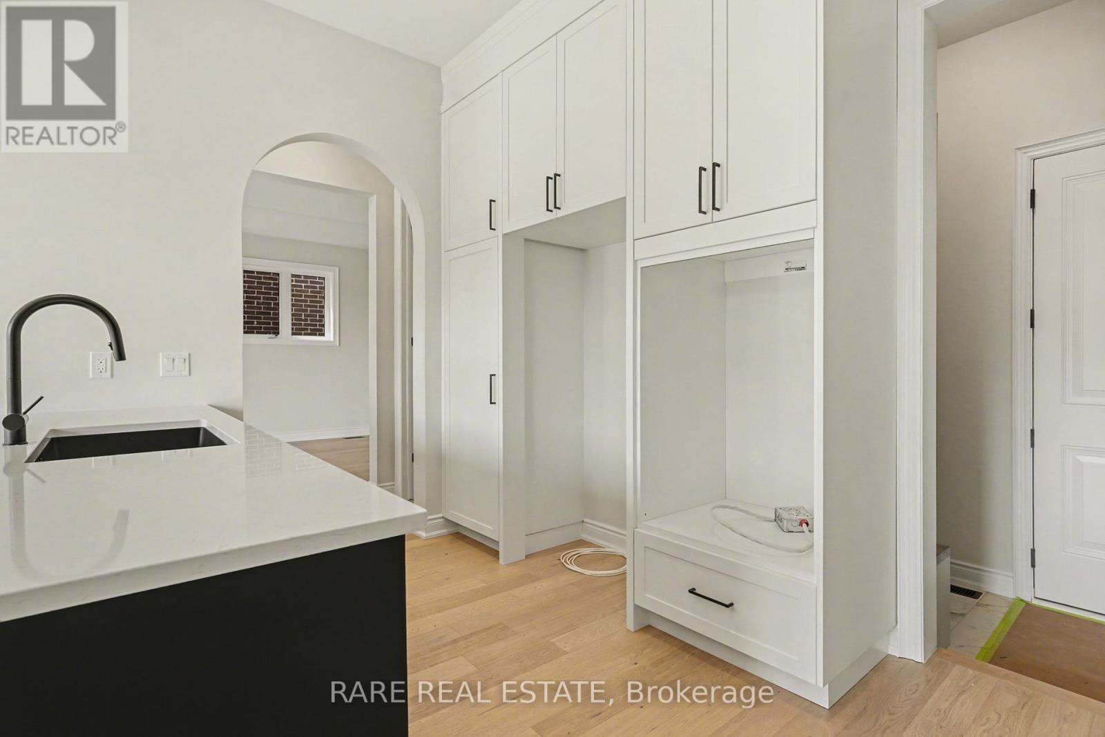 1236 Queens Plate Road W, Oakville, Ontario  L6M 5M3 - Photo 14 - W12881102