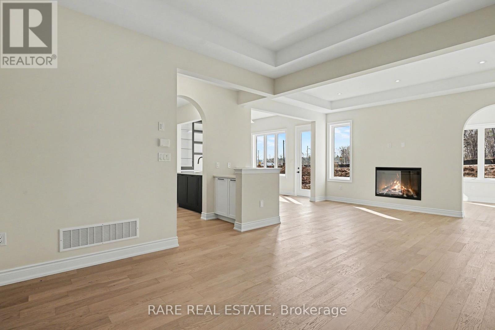 1236 Queens Plate Road W, Oakville, Ontario  L6M 5M3 - Photo 3 - W12881102