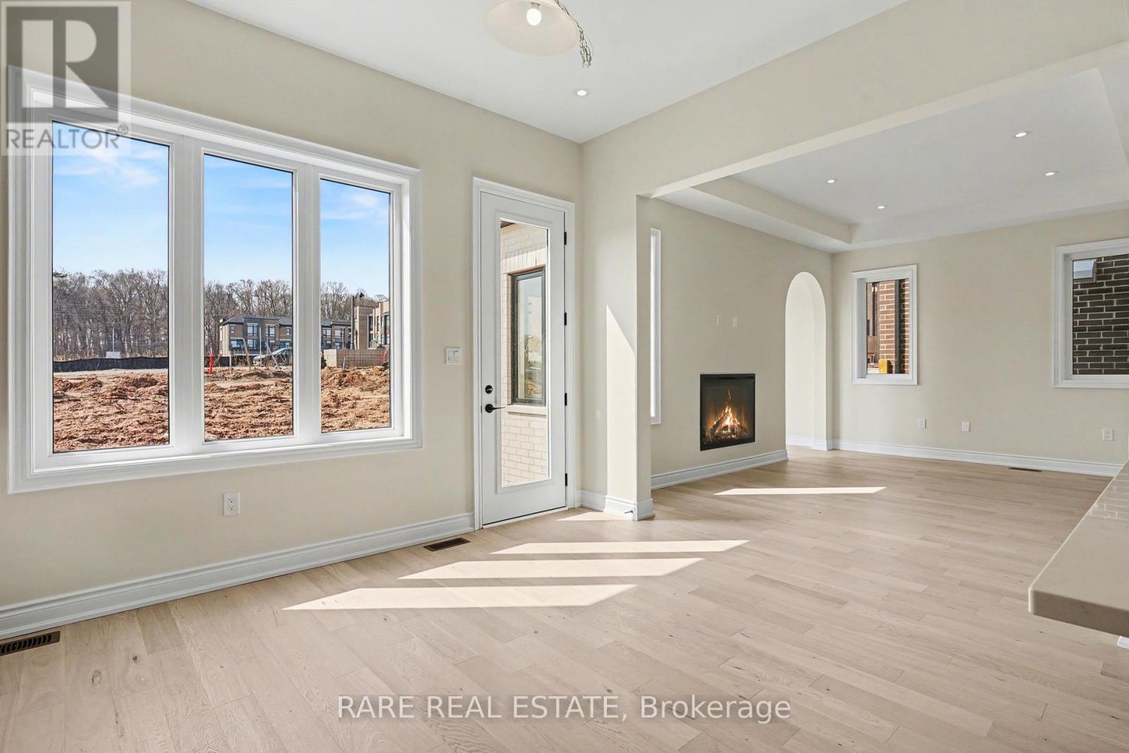 1236 Queens Plate Road W, Oakville, Ontario  L6M 5M3 - Photo 5 - W12881102