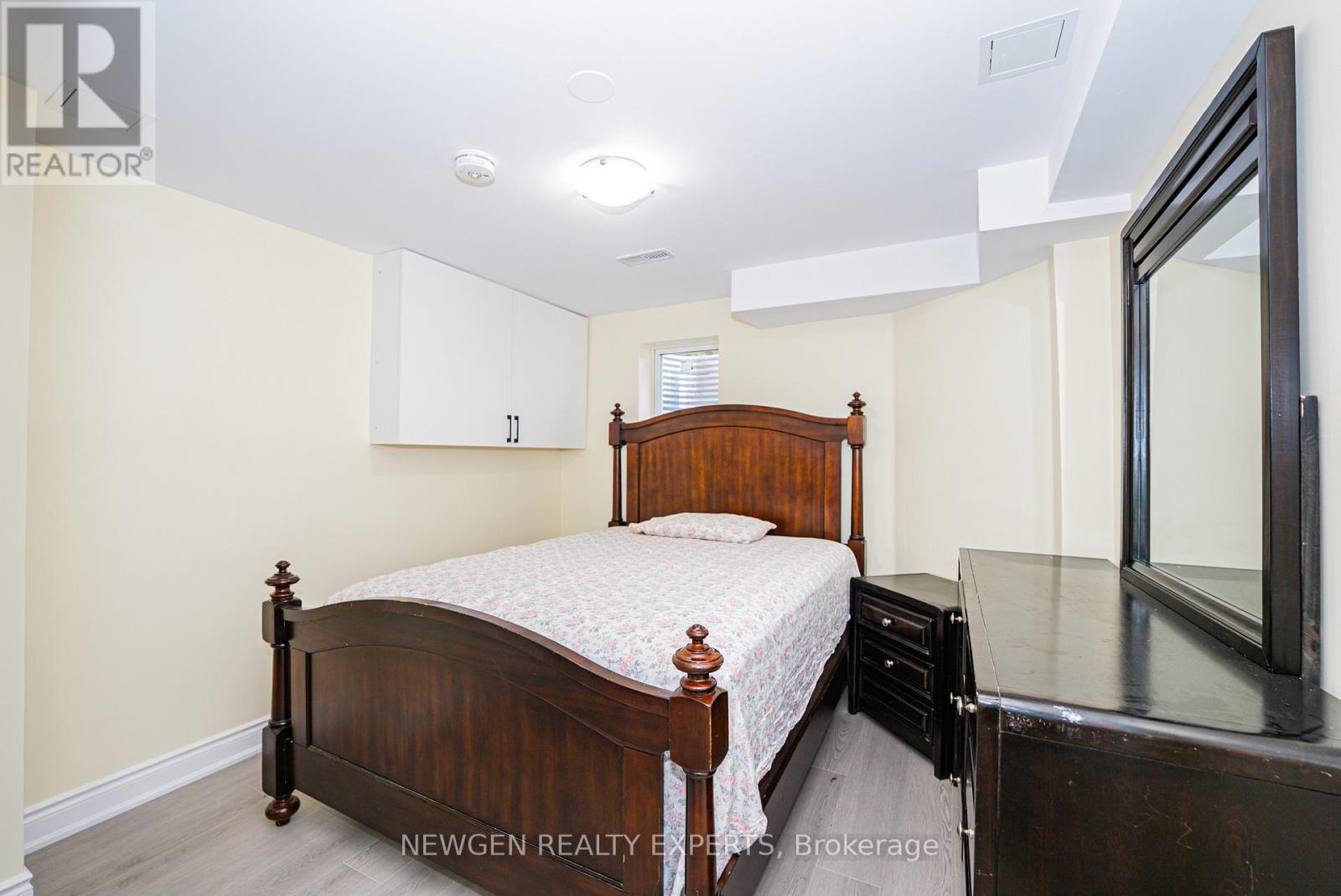 Lower - 3084 Spring Creek Crescent, Mississauga, Ontario  L5N 4R7 - Photo 14 - W12881136